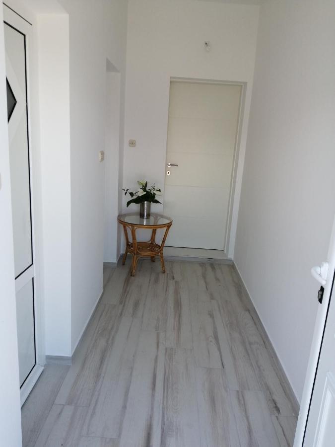 Apartman Luis Silence Šestanovac Екстериор снимка